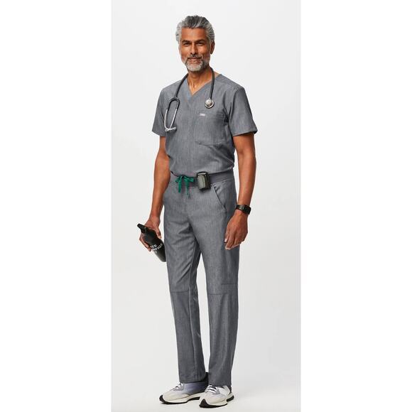 Men's Figs Axim Cargo Pocket Scrub Pants size L in Graphite Workwear Utility - Picture 1 of 6